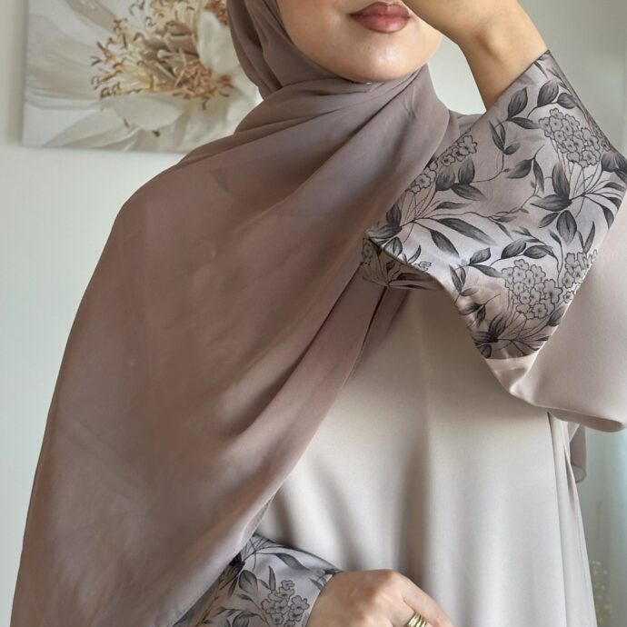 Abaya Perle Taupe – Manche Fleurie – Image 2